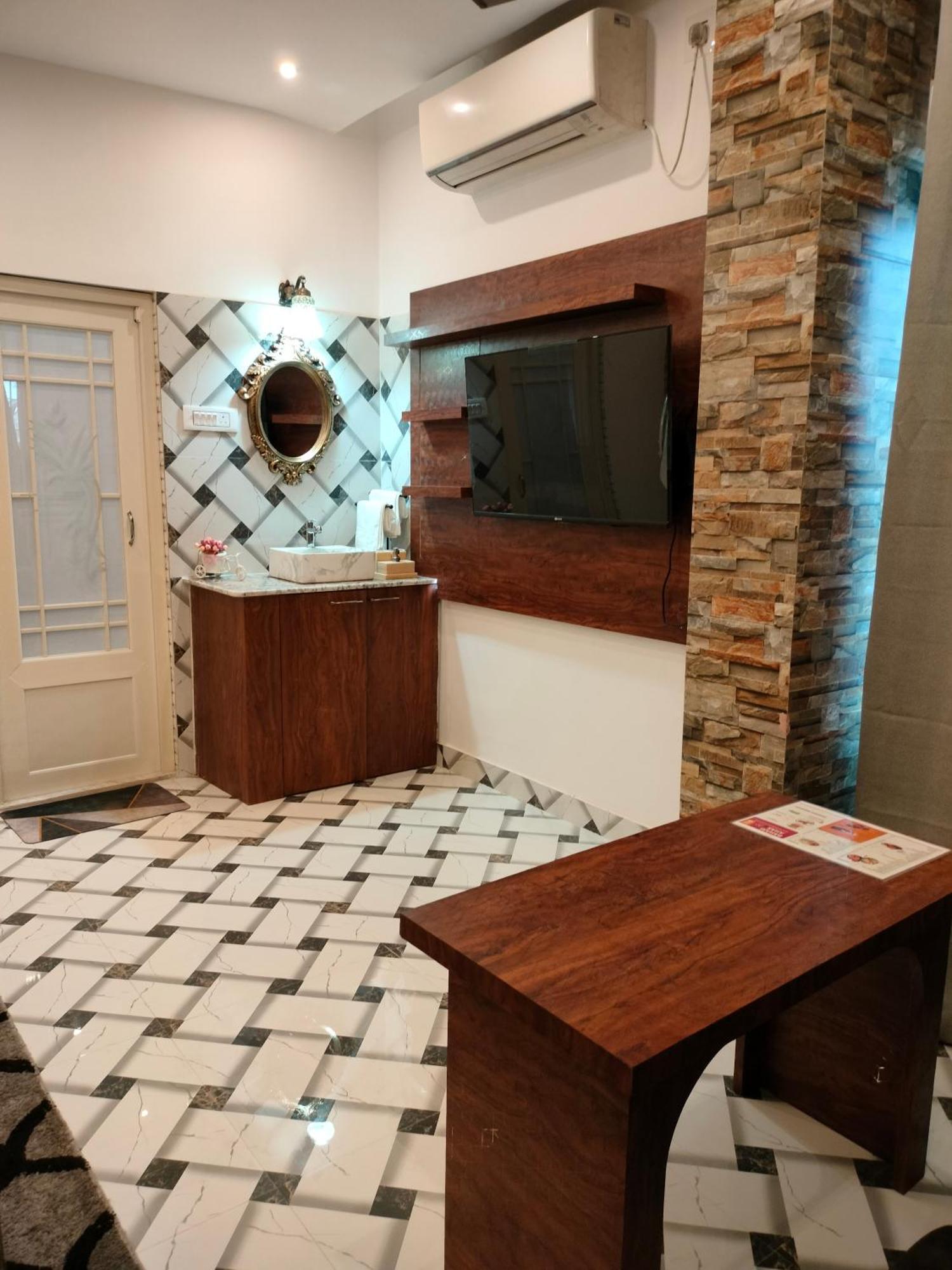 Kollolini Kolkata Bed & Breakfast Luaran gambar