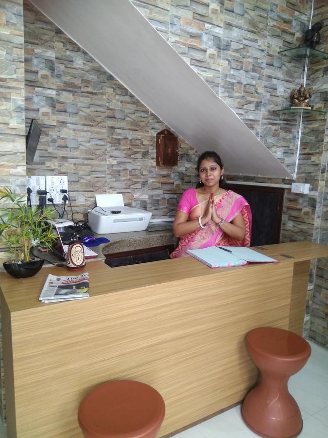Kollolini Kolkata Bed & Breakfast Luaran gambar